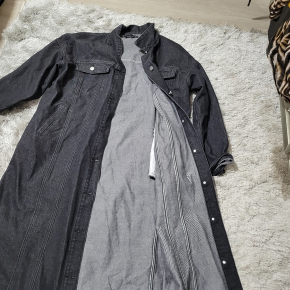 Dress - Picture 5 of 5